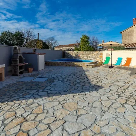 Casa Mia * Светвинченат